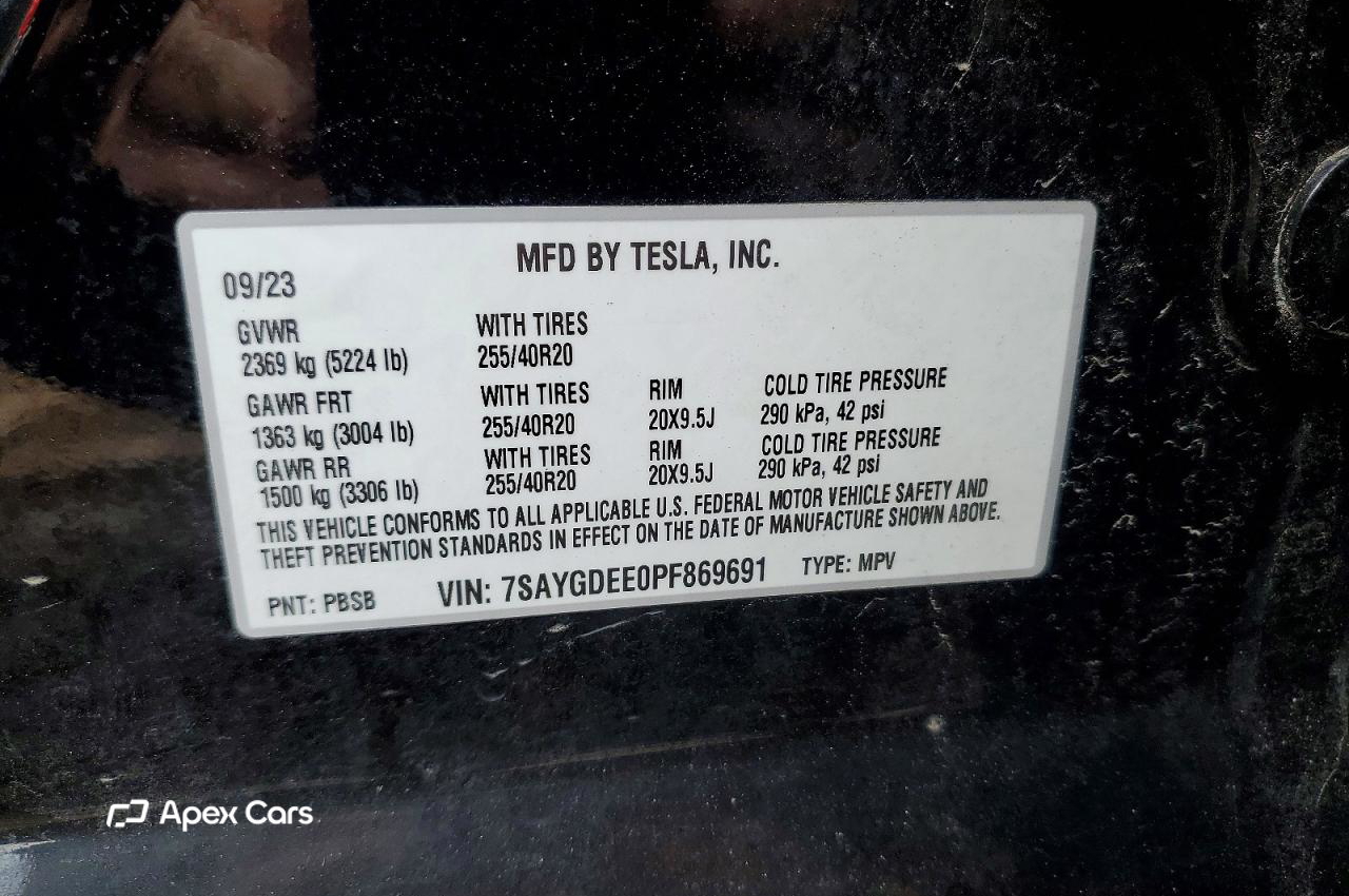 Tesla Model Y 2023