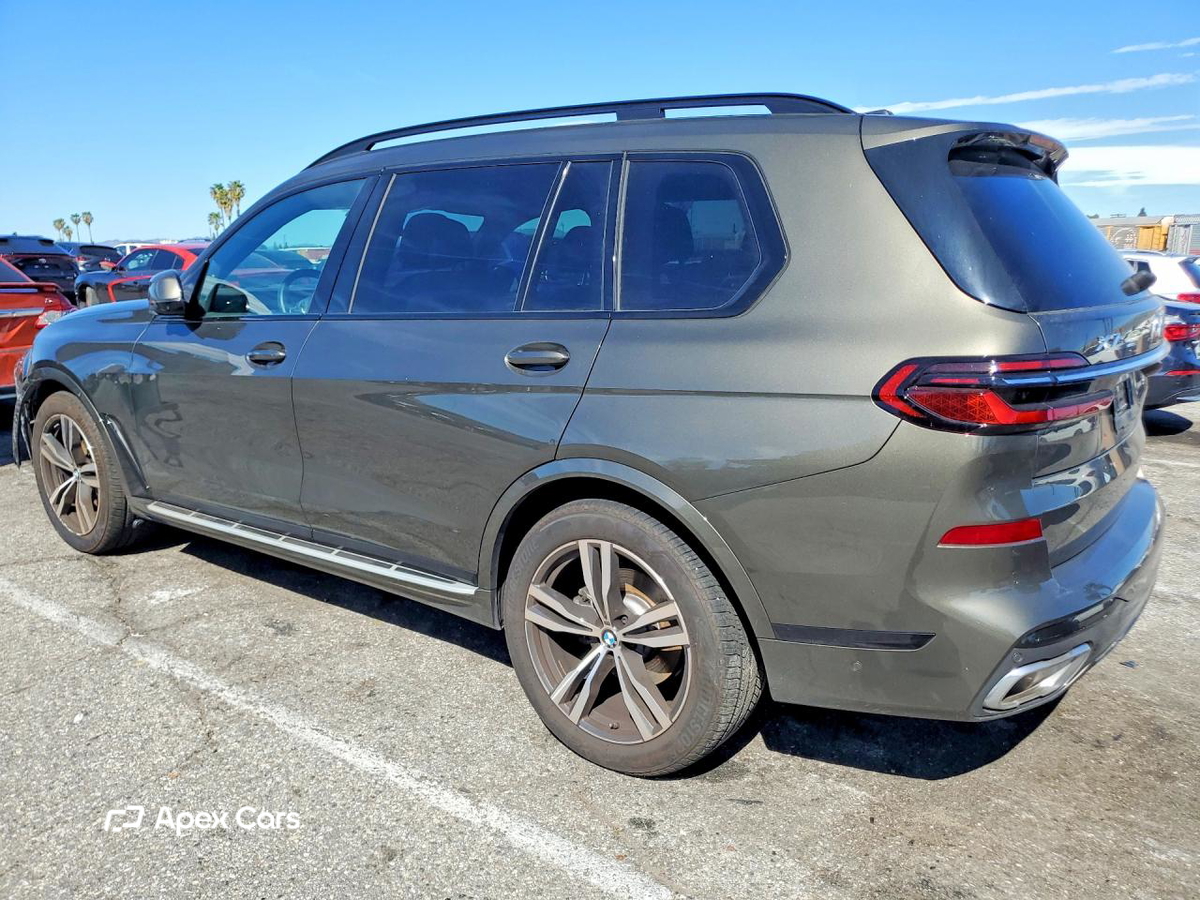 BMW X7 2025