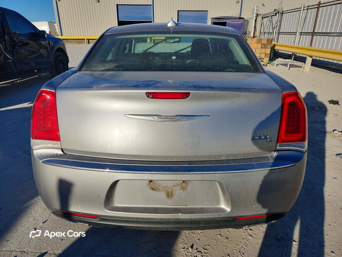 Chrysler 300 2016