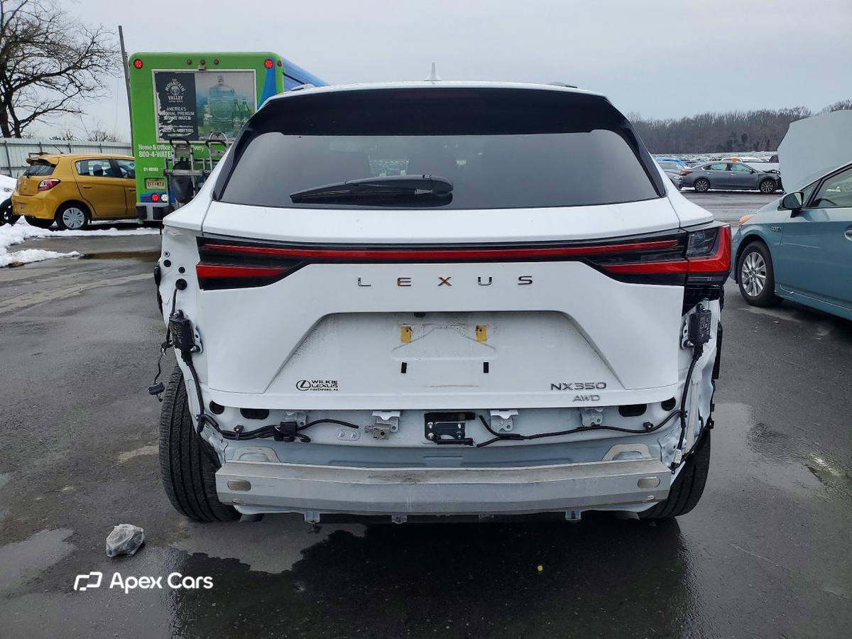 Lexus NX 2025