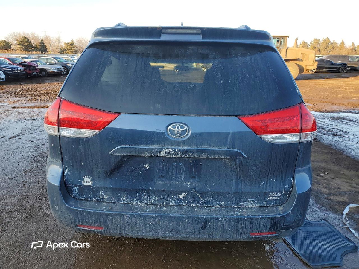 Toyota Sienna 2014