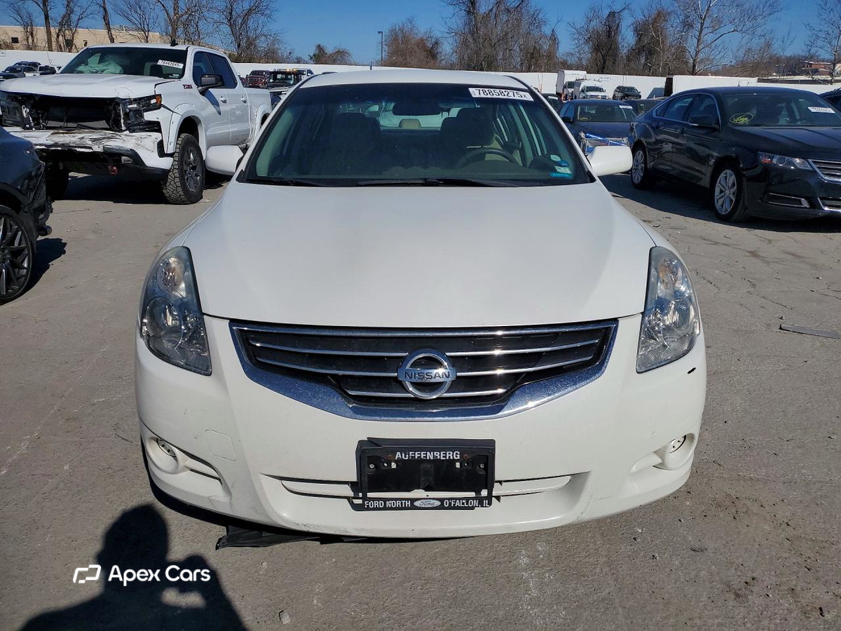 Nissan Altima 2012