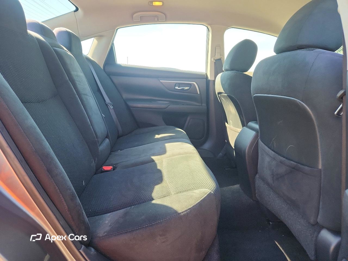Nissan Altima 2015