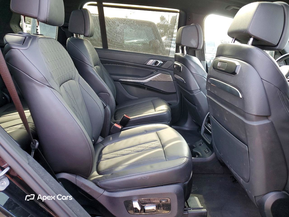 BMW X7 2023