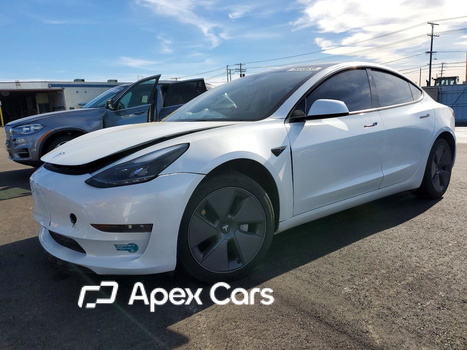 Tesla Model 3 2023 - Image 1 of 5