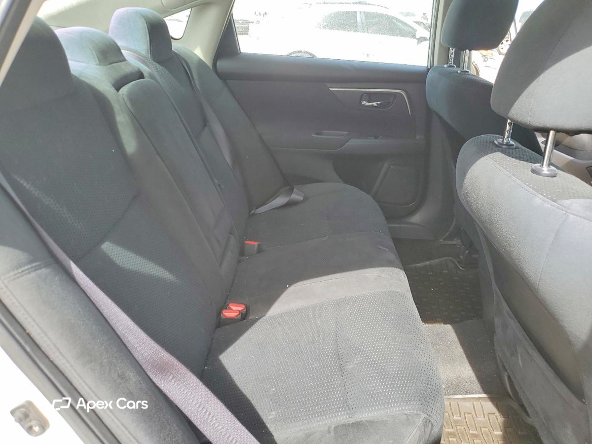 Nissan Altima 2015