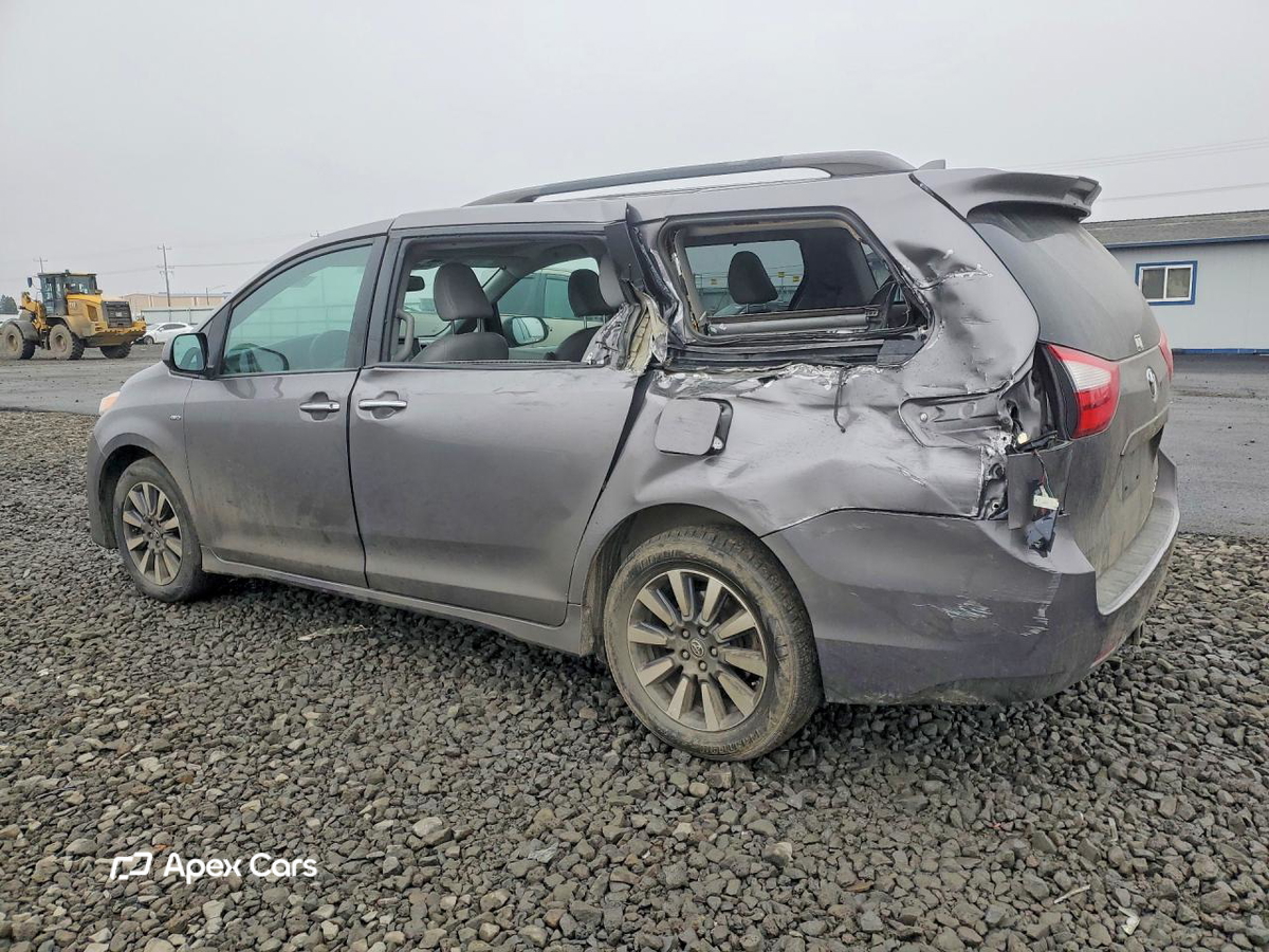 Toyota Sienna 2018