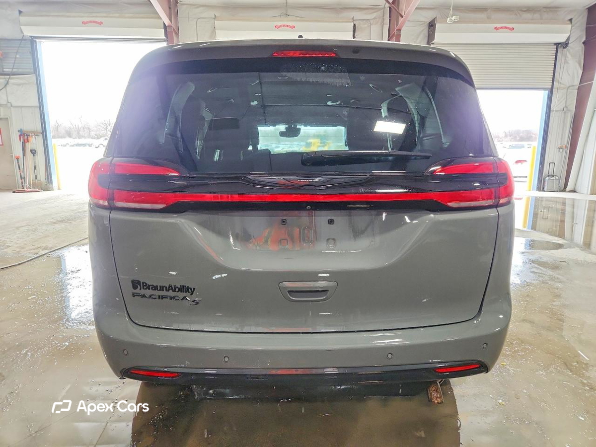 Chrysler Pacifica 2023