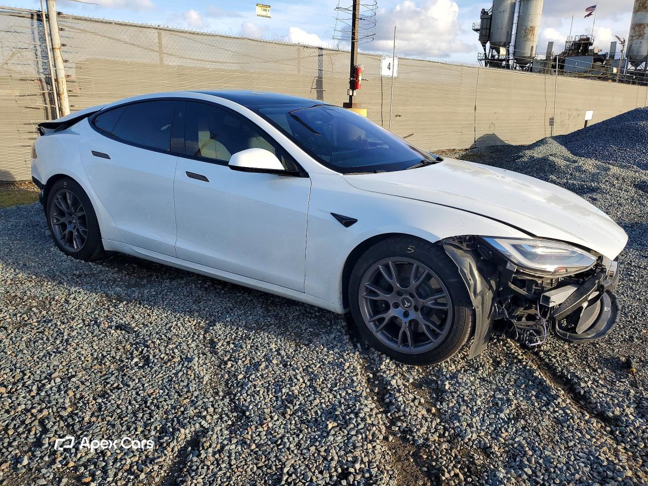 Tesla Model S 2021