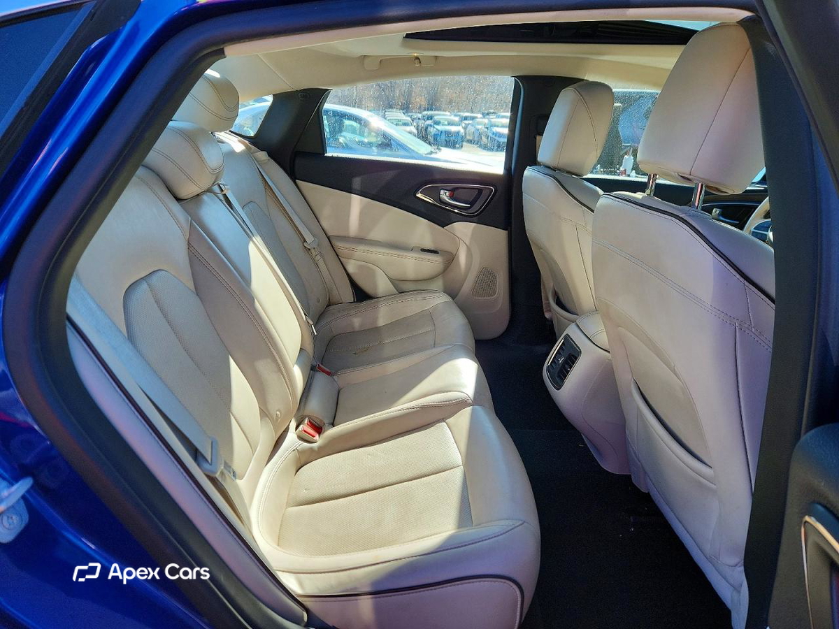 Chrysler 200 2015