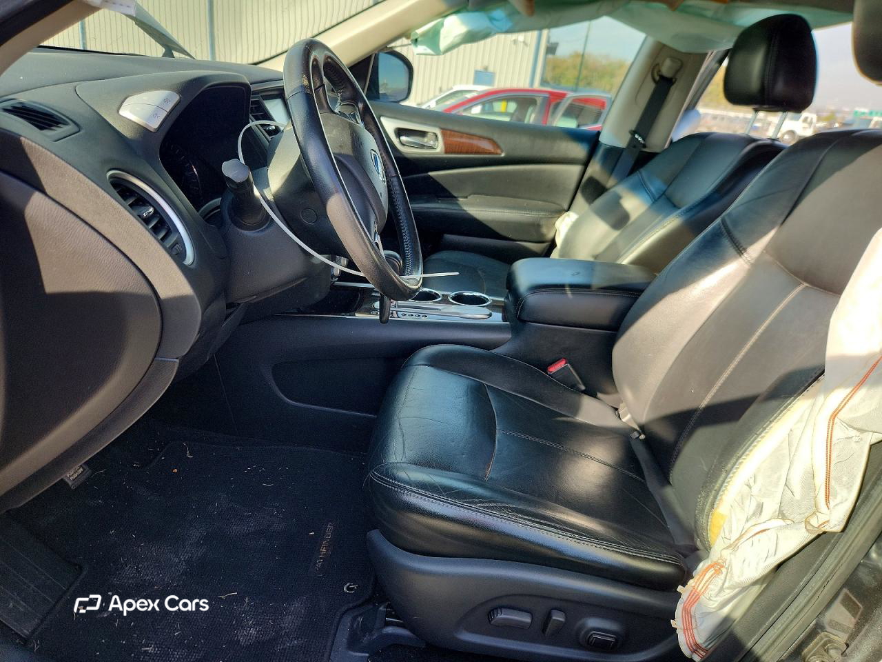 Nissan Pathfinder 2013