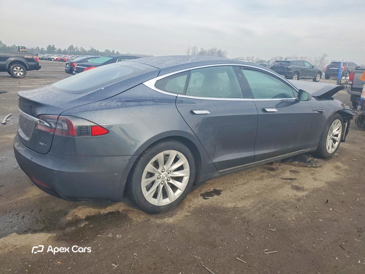 Tesla Model S 2016