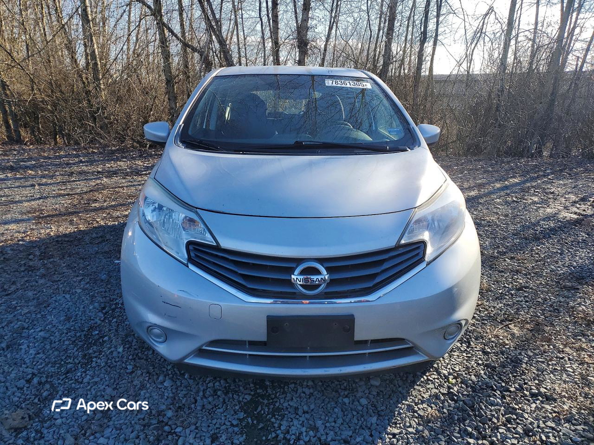 Versa 2015