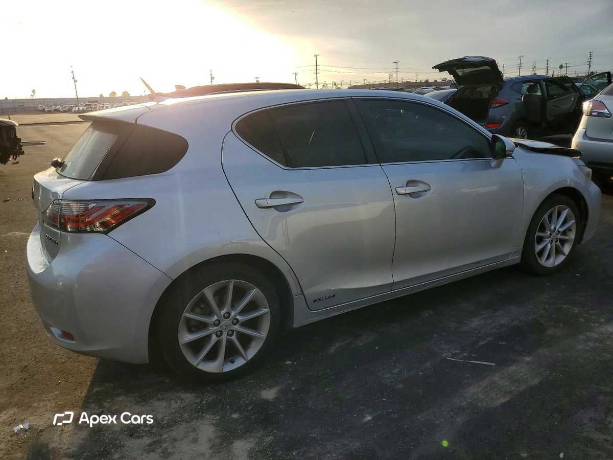 Lexus CT 2011