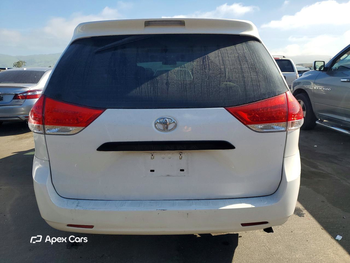 Toyota Sienna 2014
