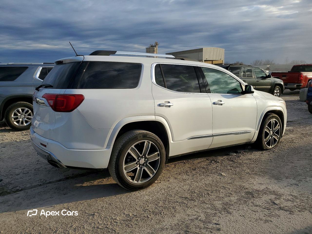 GMC Acadia 2017