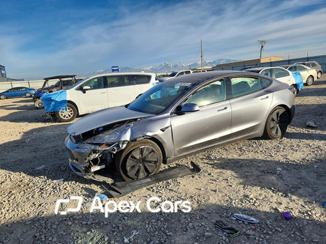 Tesla Model 3 2025 - Image 1 of 13