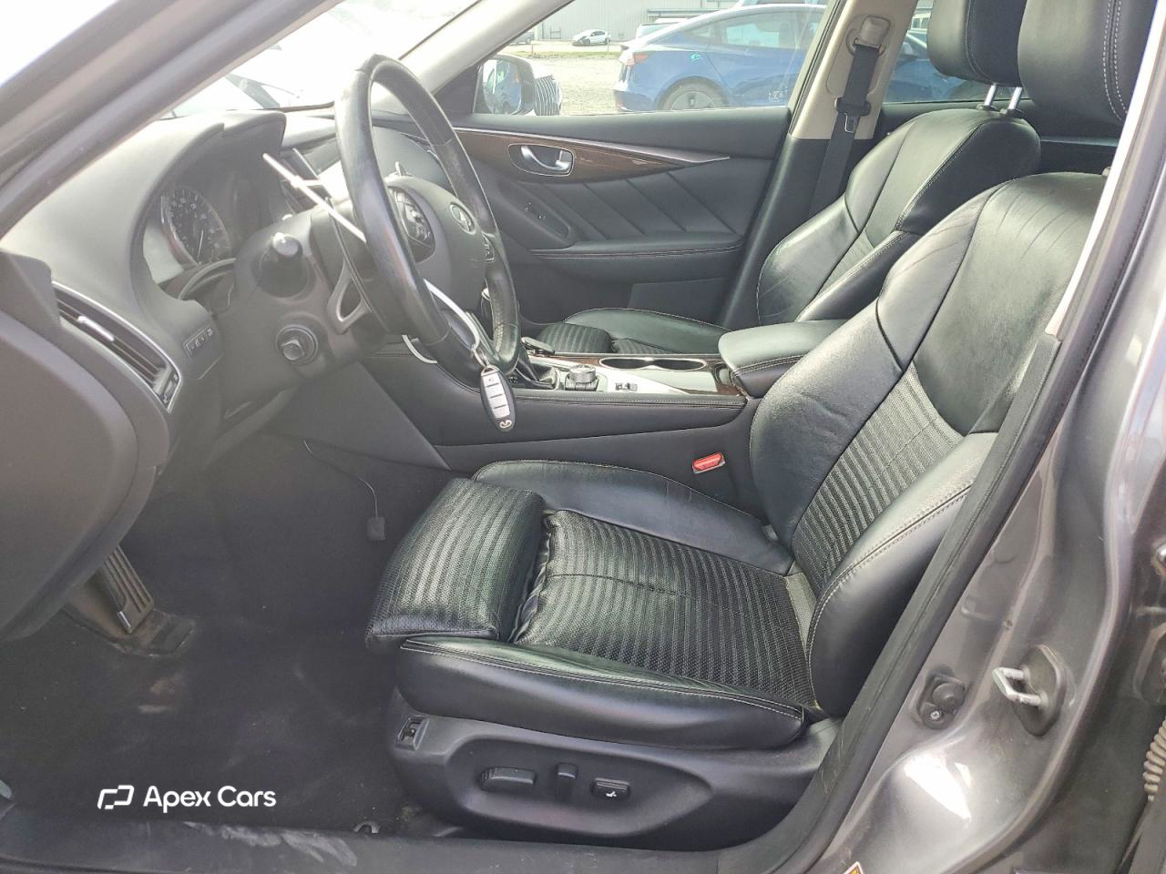 Infiniti Q50 2015