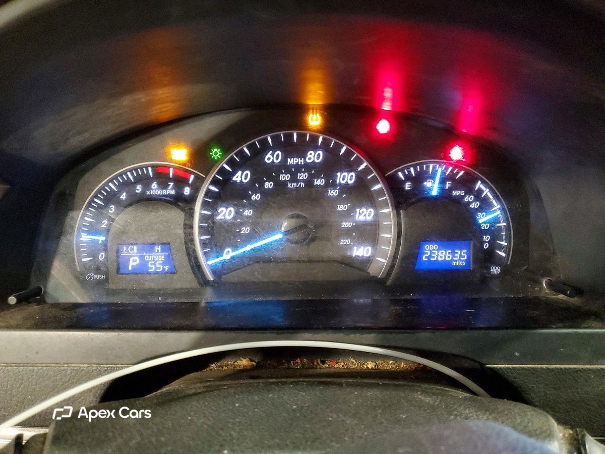 Toyota Camry 2012