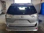 Toyota Sienna 2011
