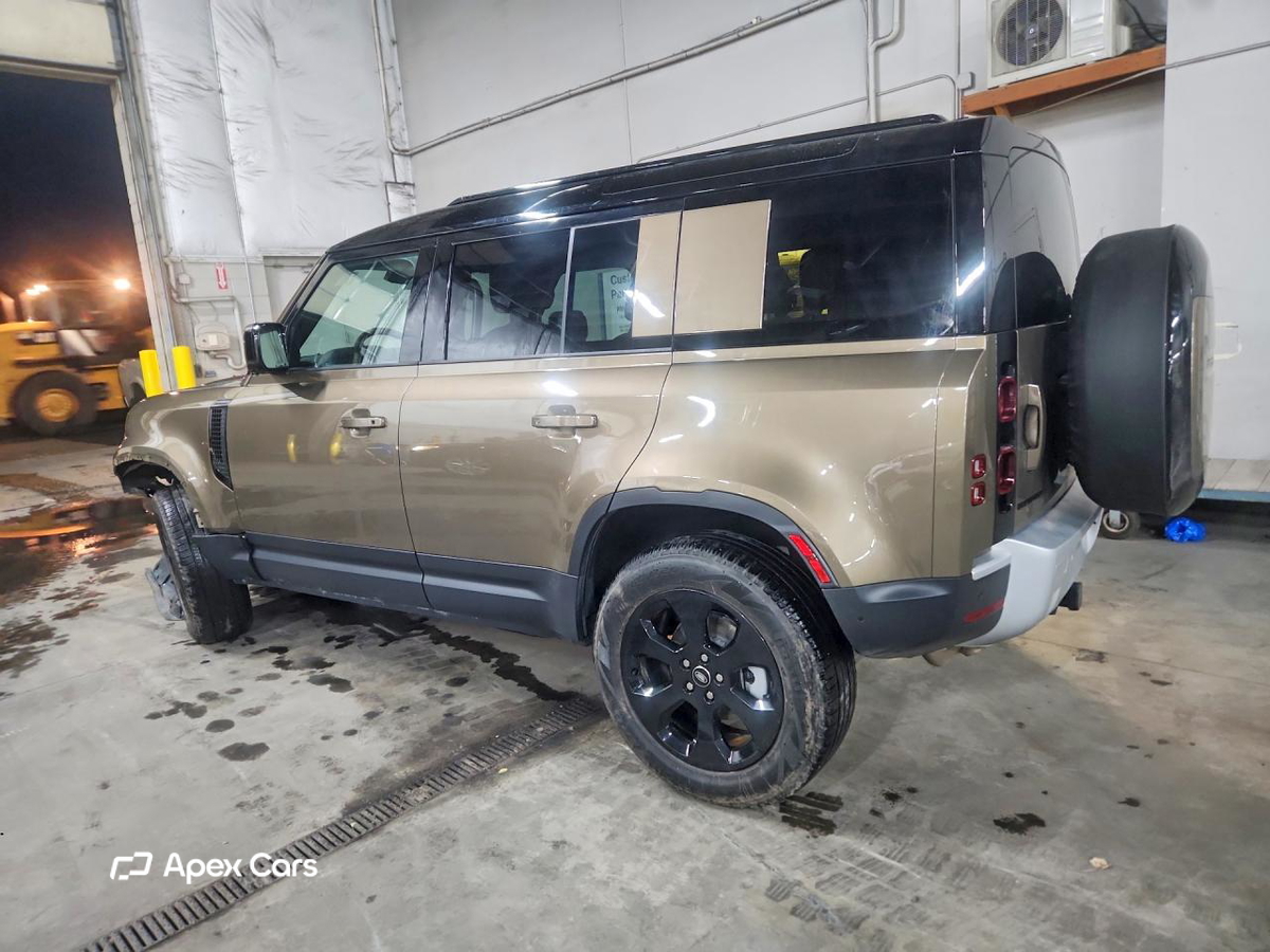 Land Rover Defender 2025