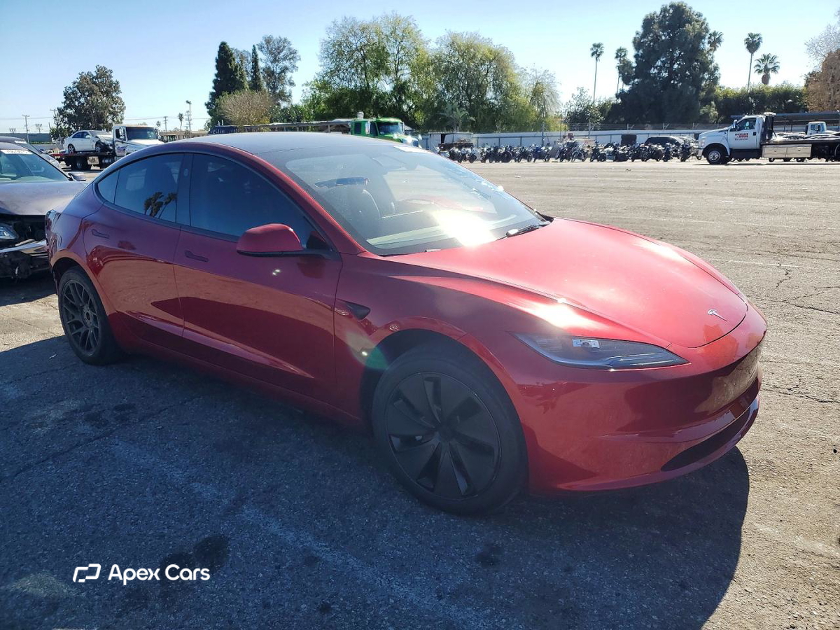 Tesla Model 3 2024
