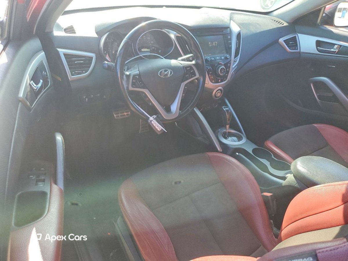 Hyundai Veloster 2013