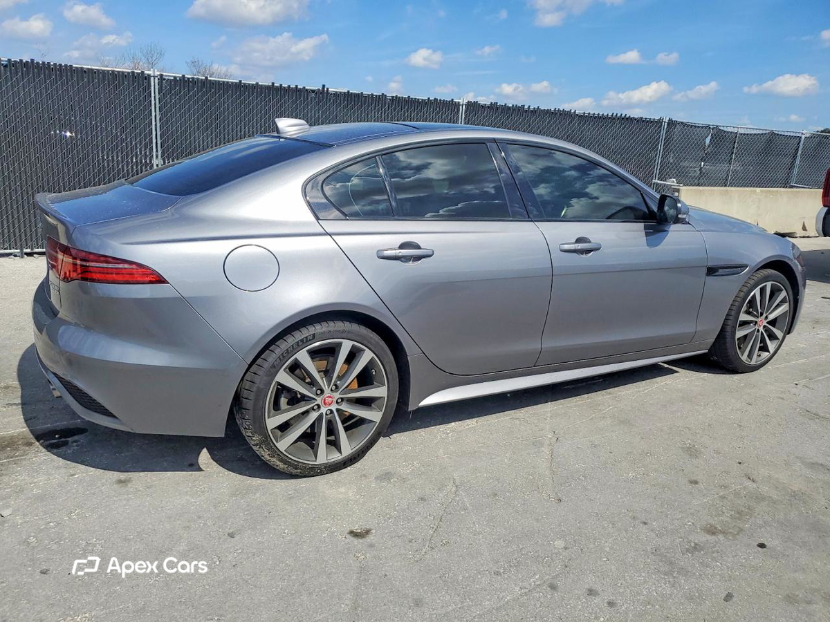 Jaguar XE 2020
