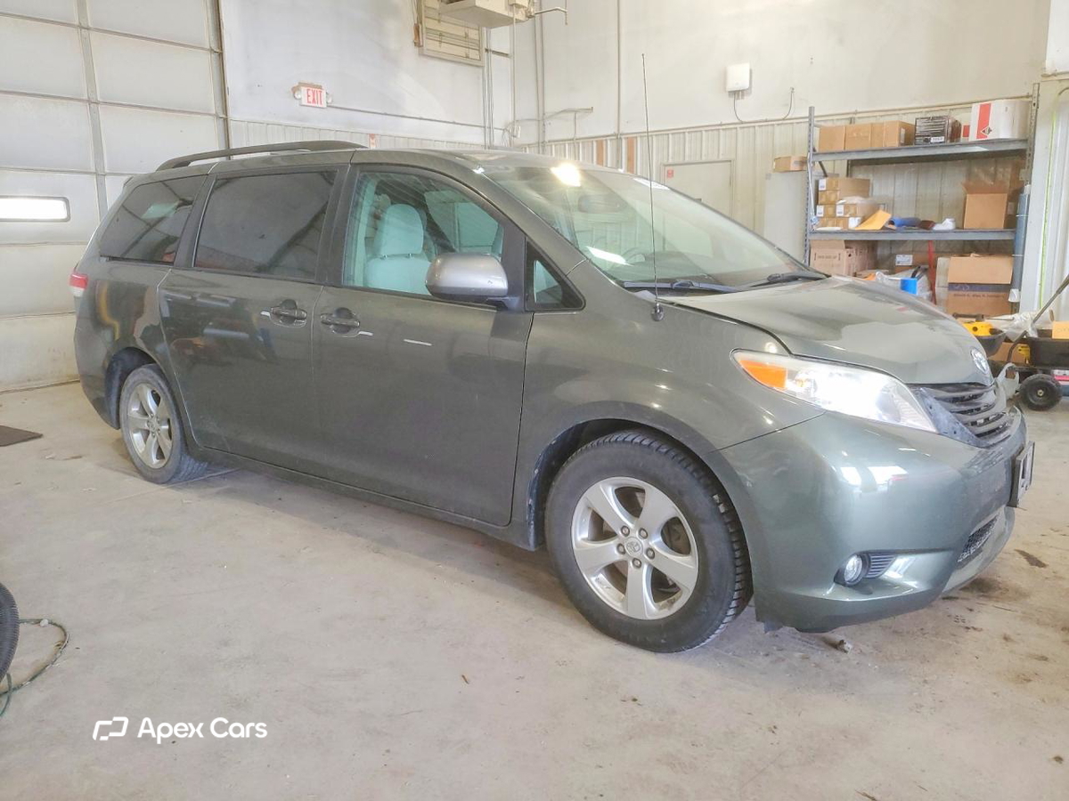 Toyota Sienna 2012