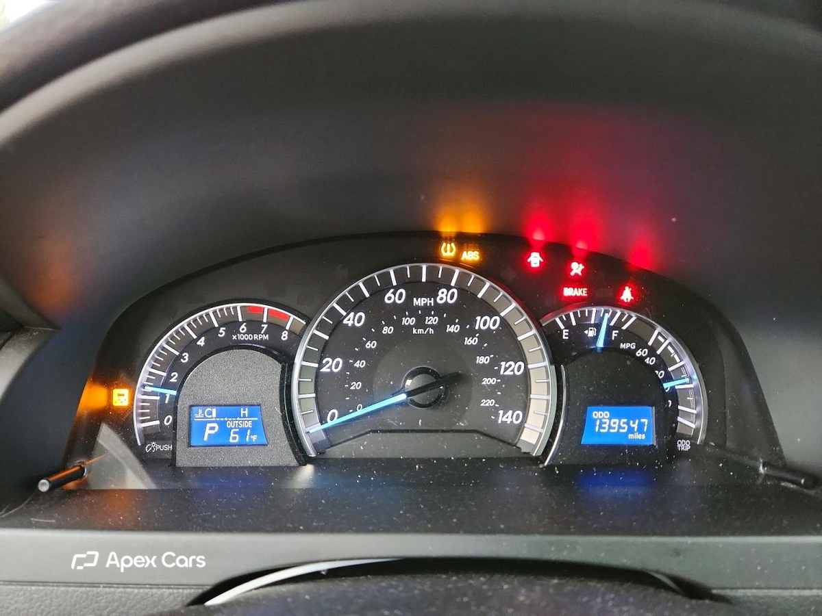 Toyota Camry 2012