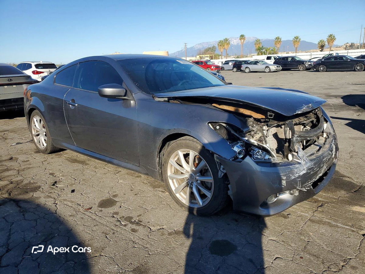 Infiniti G 2012