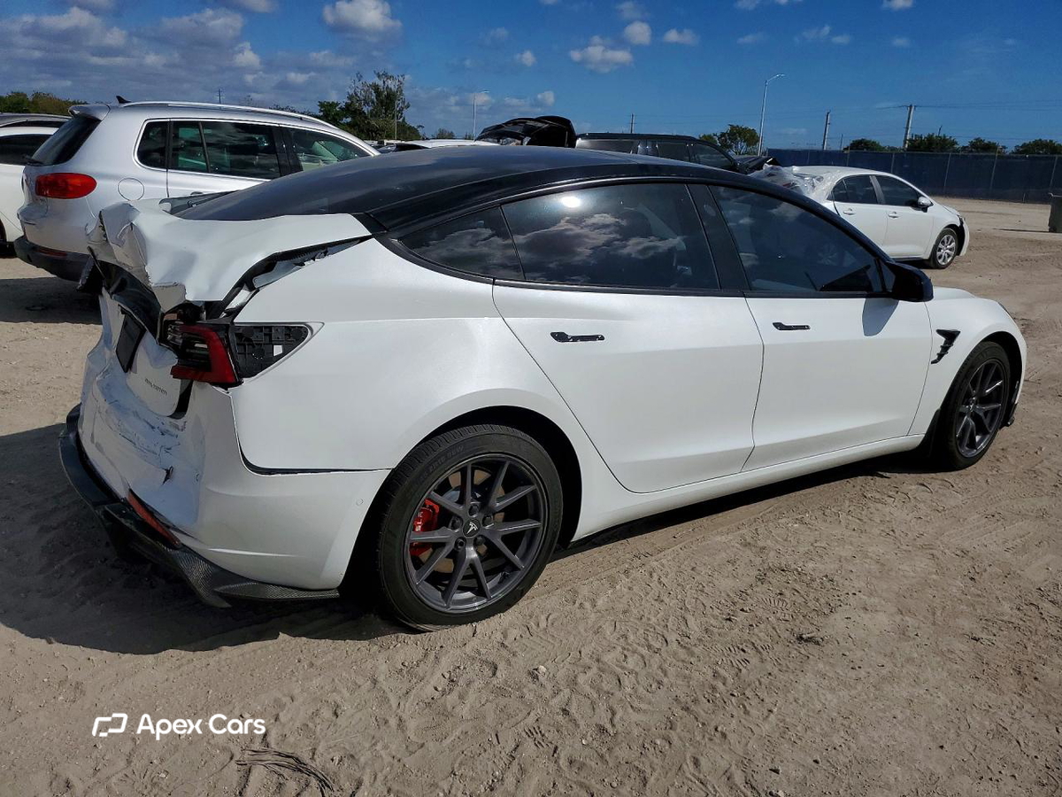 Tesla Model 3 2022