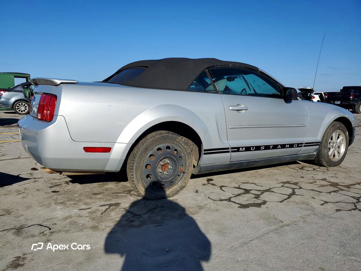 Ford Mustang 2007