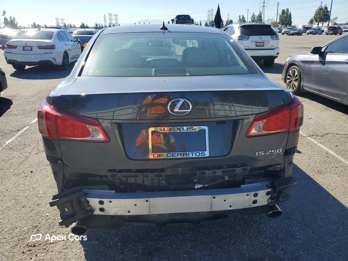 Lexus IS 2011
