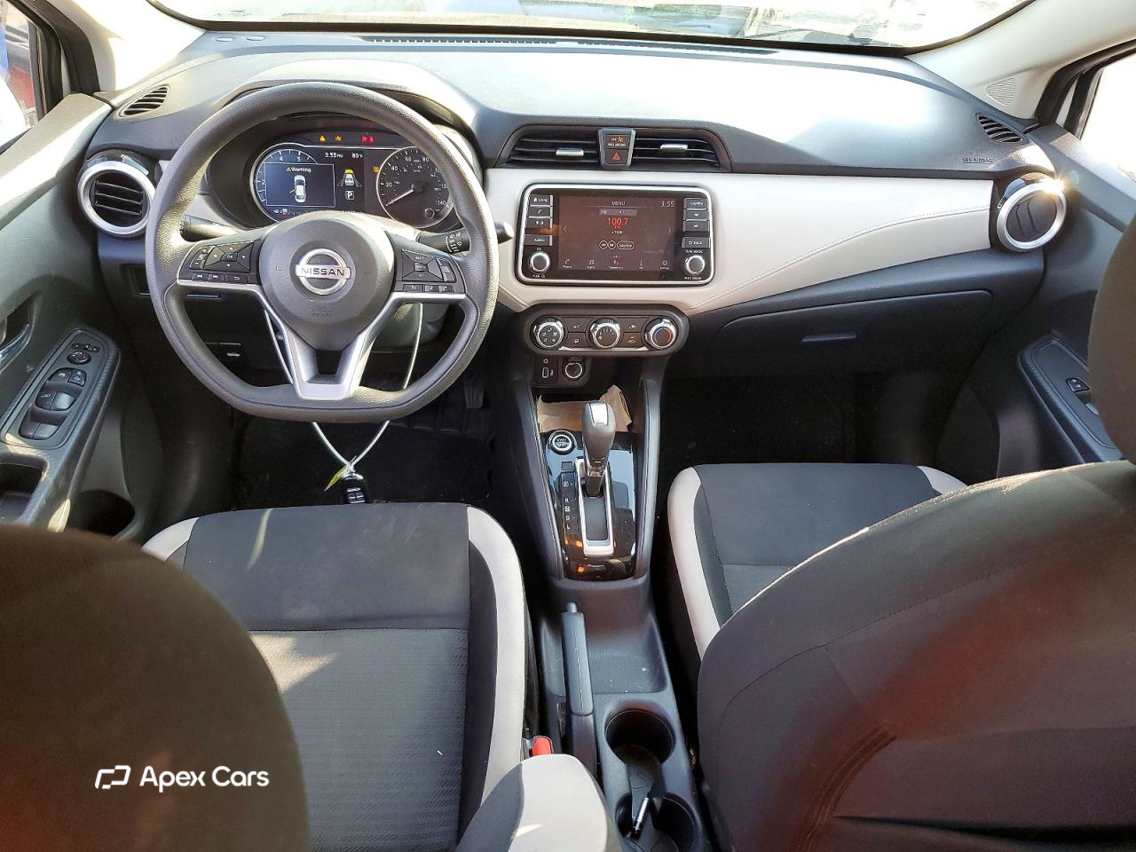 Nissan Versa 2021