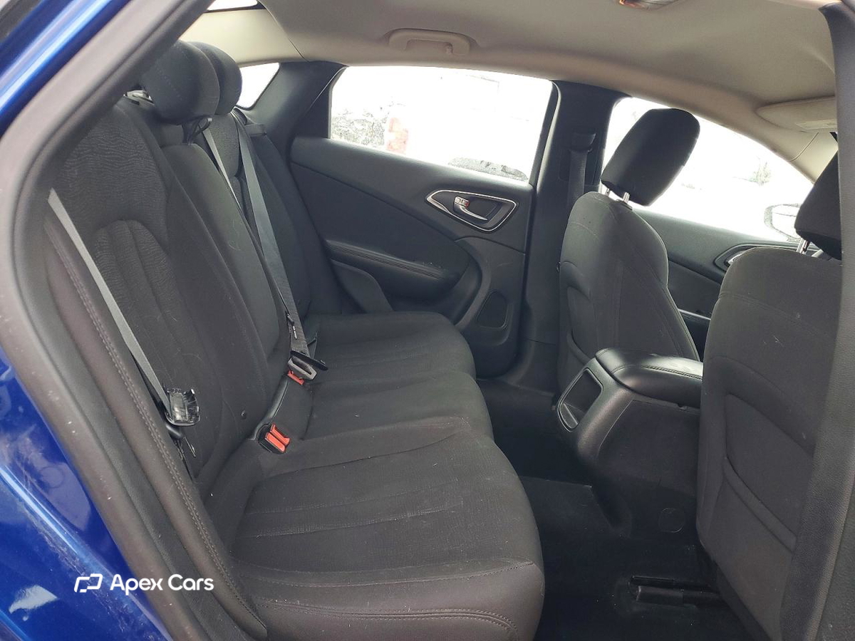 Chrysler 200 2015