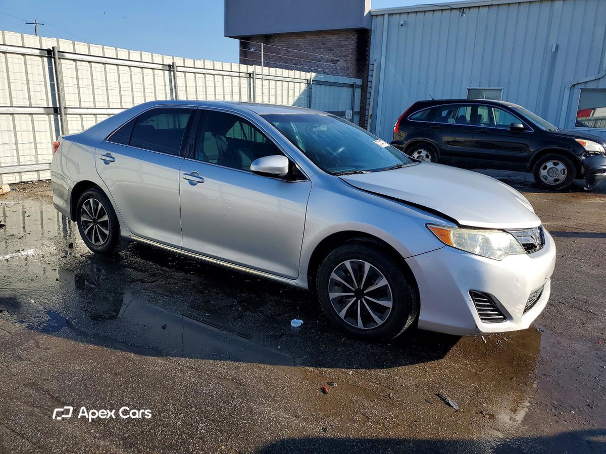 Toyota Camry 2012