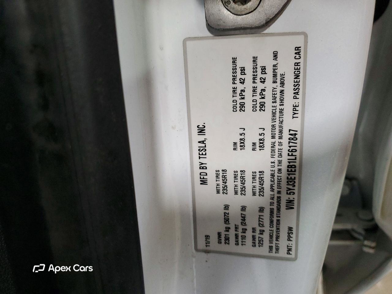 Tesla Model 3 2020