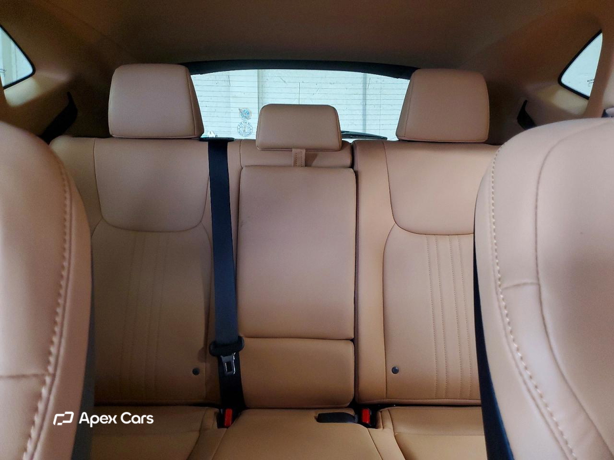 Lexus NX 2025