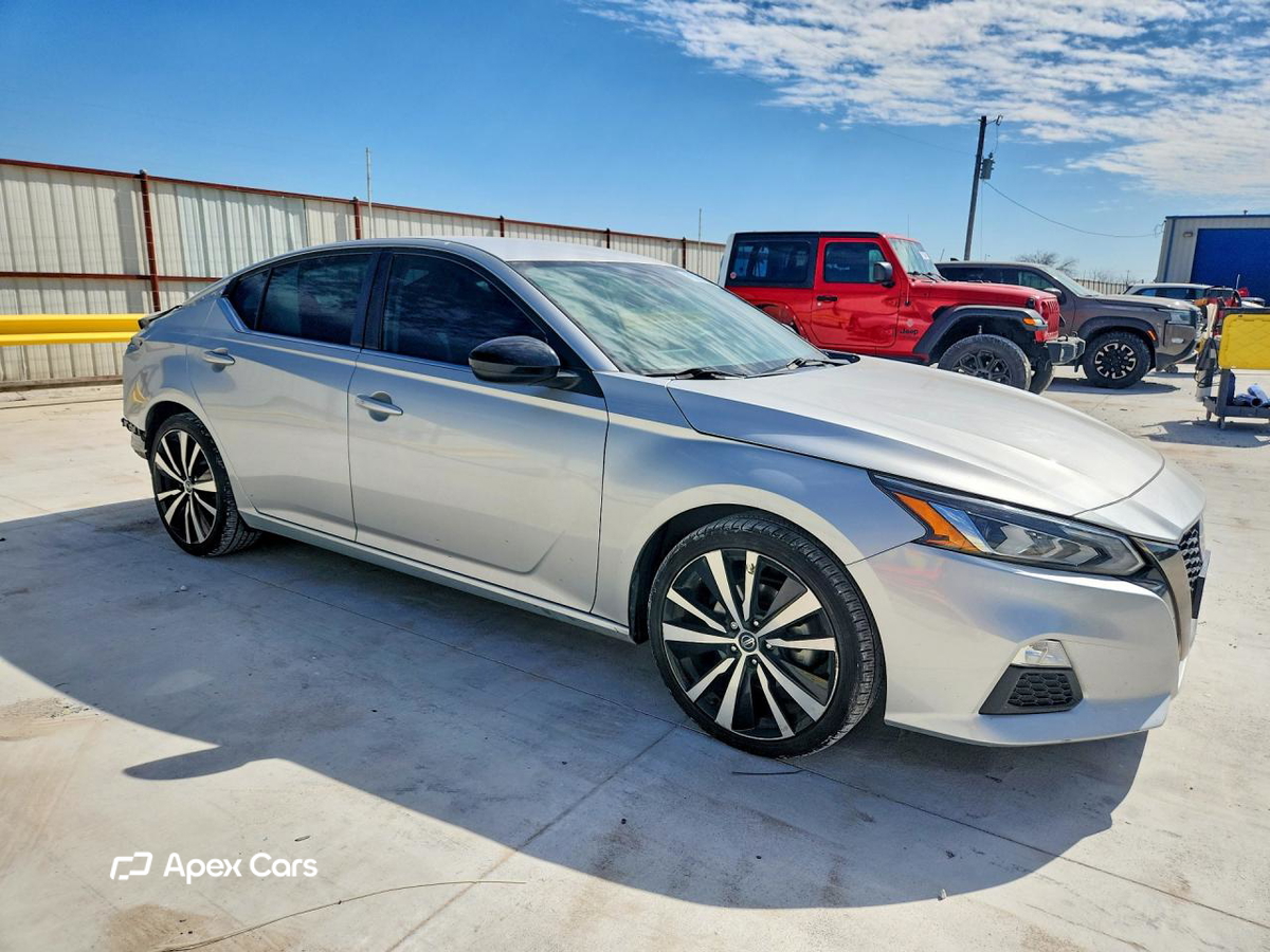 Nissan Altima 2020