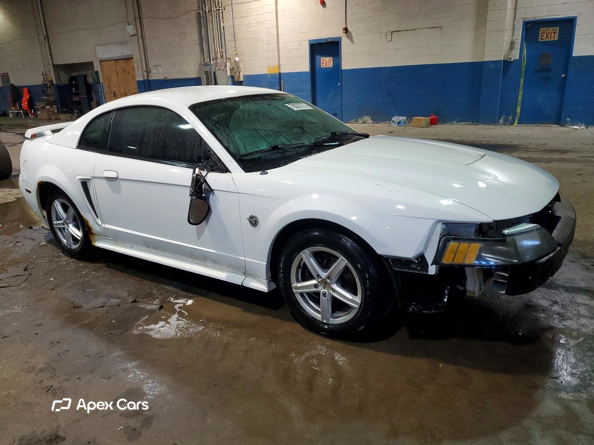 Ford Mustang 2004