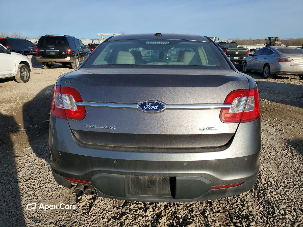 Ford Taurus 2011