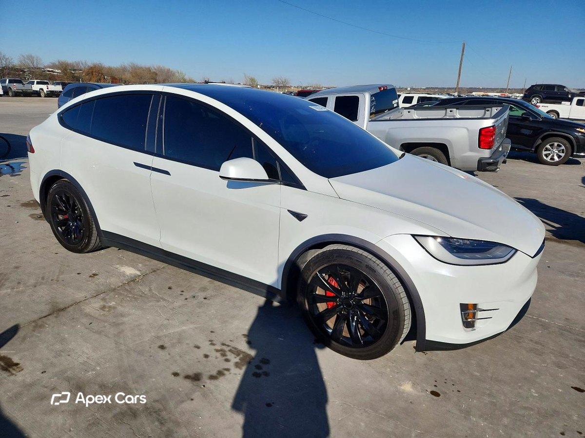 Tesla Model X 2020