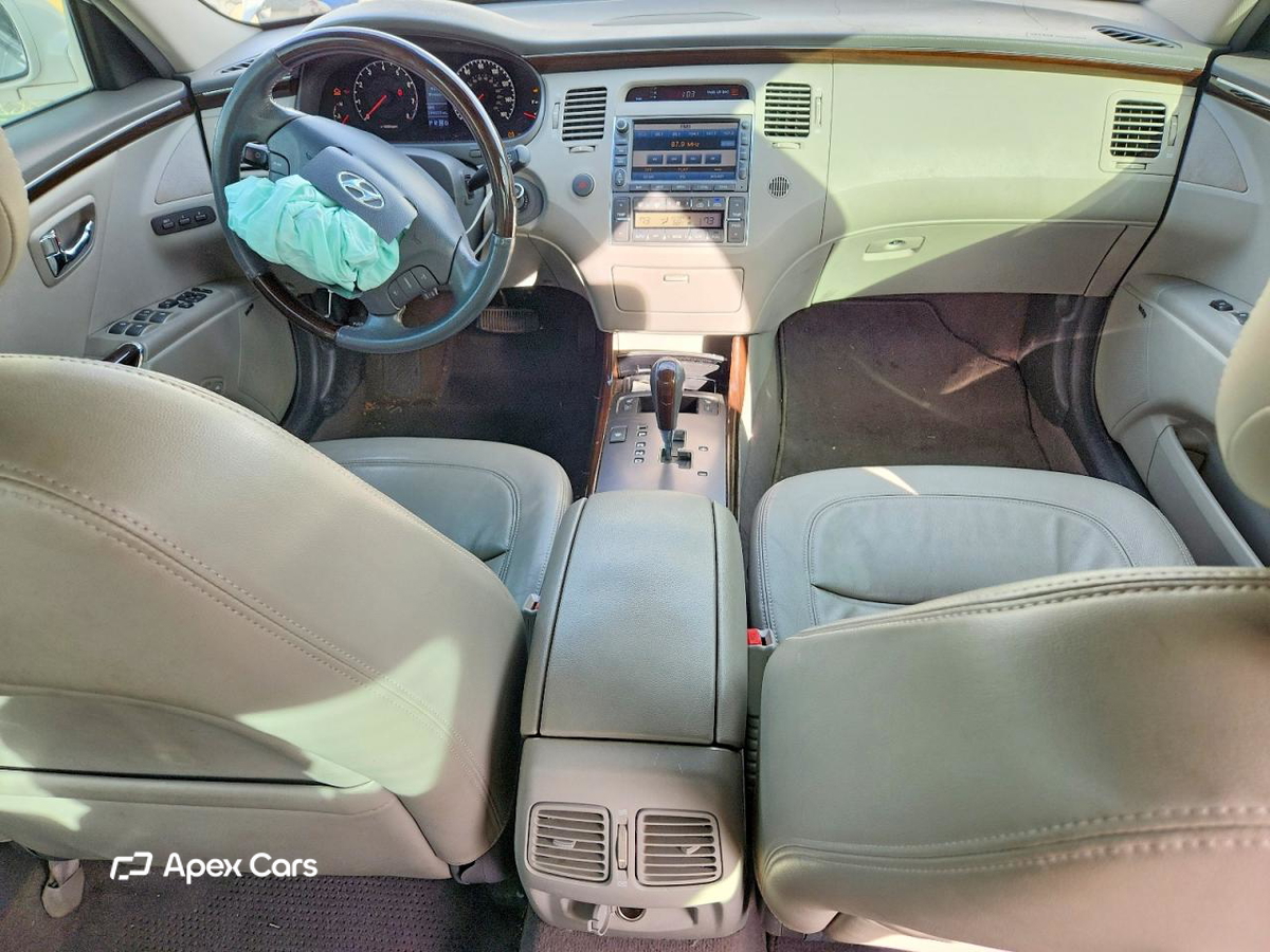 Hyundai Azera 2011