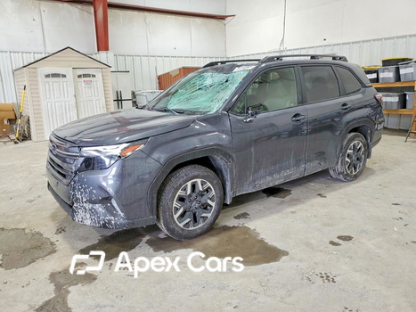 Subaru Forester 2025 - Image 1 of 12