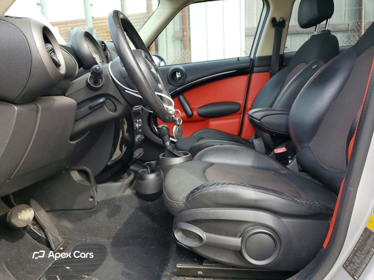 MINI Cooper 2012