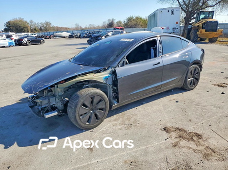 Tesla Model 3 2024 - Image 1 of 13