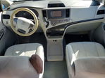 Toyota Sienna 2013