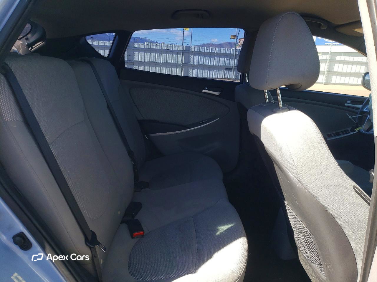 Hyundai Accent 2013