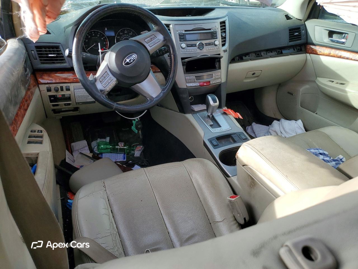 Subaru Outback 2011
